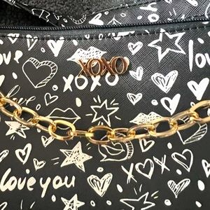 Women’s XOXO crossbody purse